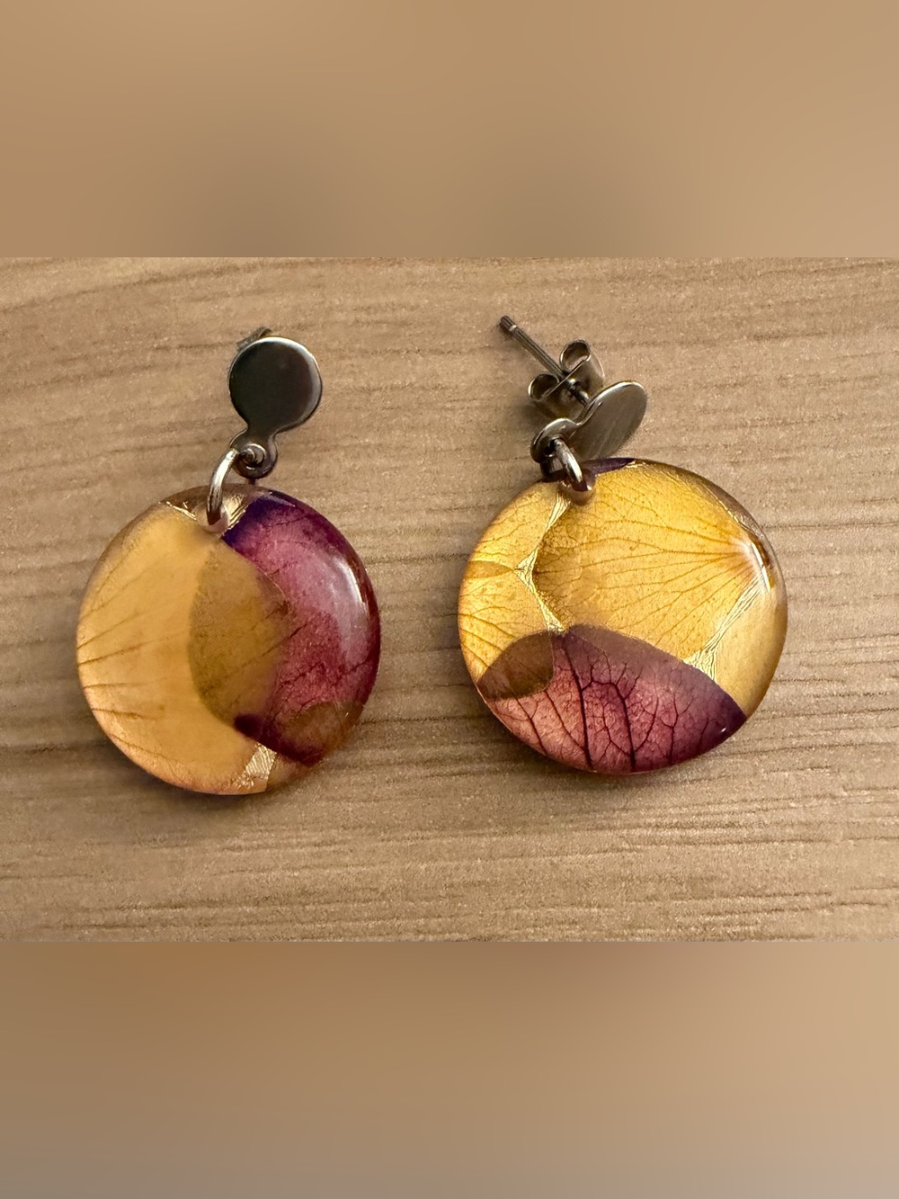 Round Resin, Wildflower, and Gold Flake Dangle Earrings